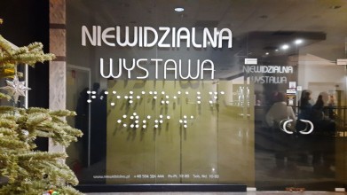 Wycieczka kl. 3f Niewidzialna Wystawa