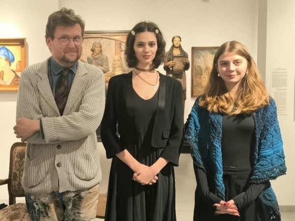 recytatorki z poetą